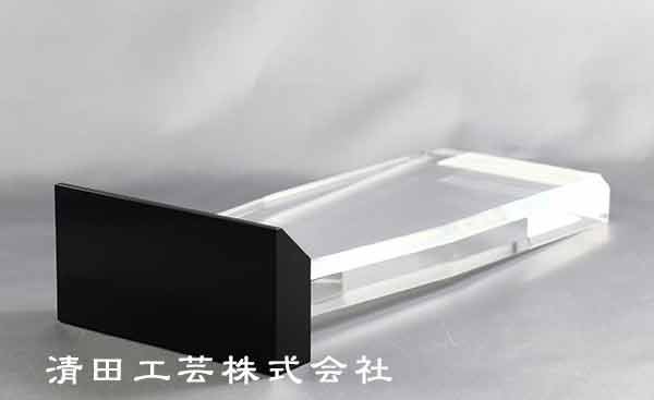 斜め横からの画像